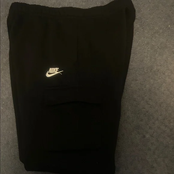 Nike Black Cargo Sweatpants. Like new. Never worn. - Picture 2 of 5